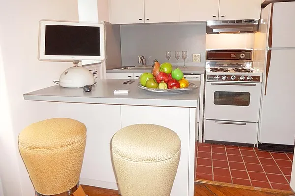 Rented by Corcoran | media 24