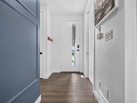 2nd image of 48 Edgefield Way