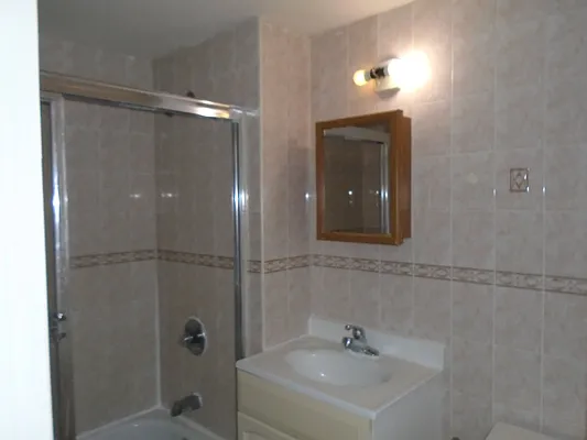 Rented by 18 REALTY | media 24