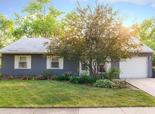 1702 Nippert Dr, Streamwood, IL 60107