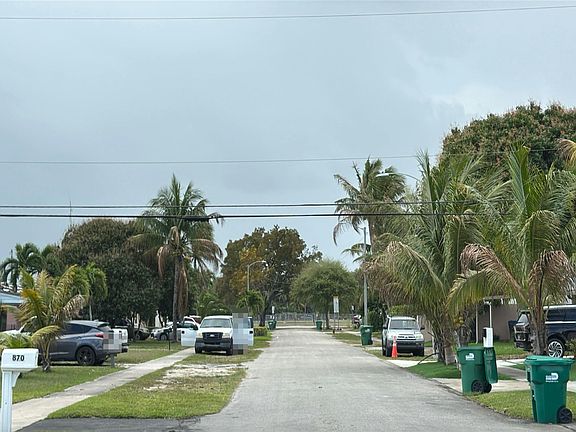 4th image of 850 NE 172nd Ter