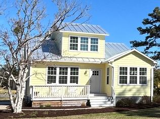 1101 Neuse Dr, Oriental, NC 28571