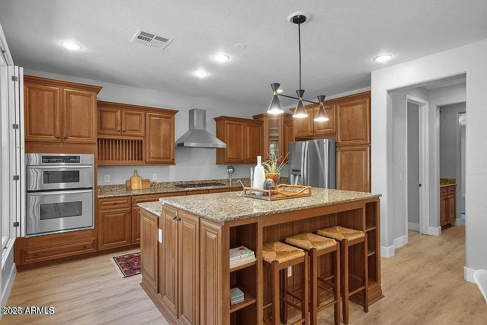 5 bed, 4602 sqft, $4,000 — Photo 3