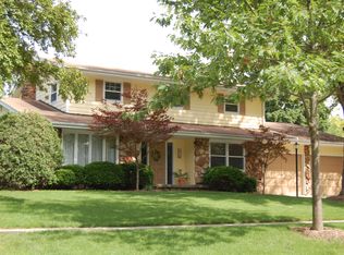 1718 Georgetown Dr, Champaign, IL 61821