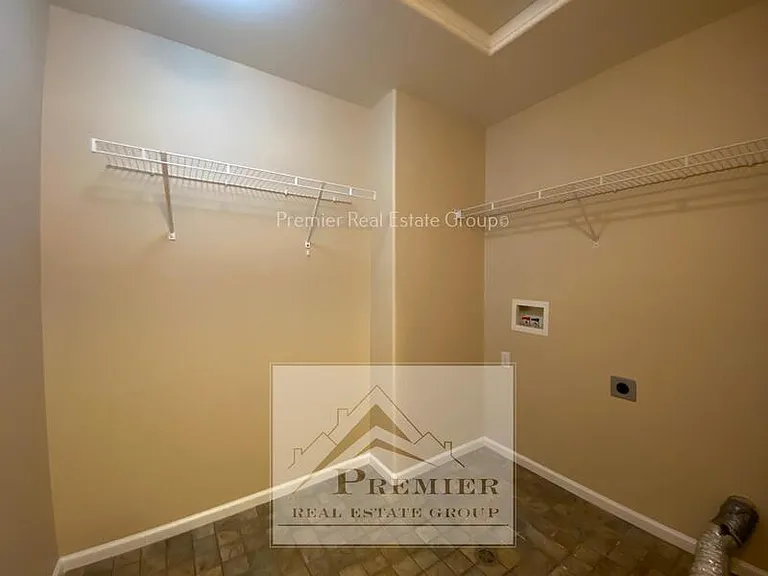 2790 Tumblewood Grv — Photo 9