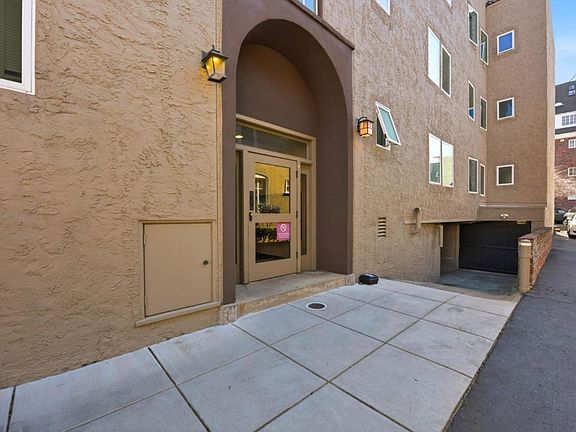 3rd image of Virginia St