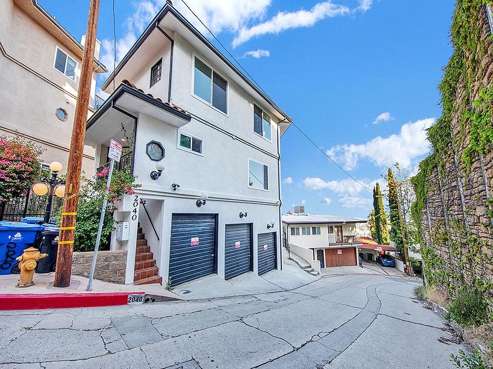 1st image of 2038 N Sycamore Ave #2040