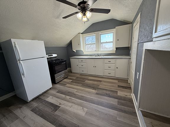 2nd image of 132 Woodland St #3
