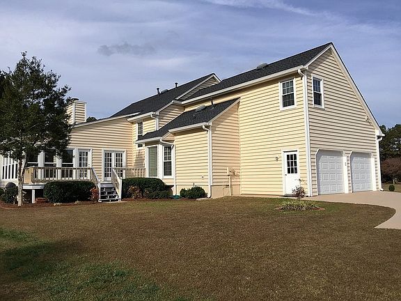 2nd image of 150 Hanover Cir