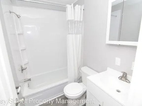 2nd image of 340 28th Ave