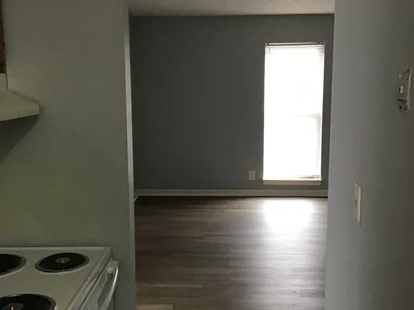 RP2- 1501, 1501 W Jefferson St #6, Louisville, KY 40203