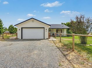 20 Janice Ln, Carey, ID 83320