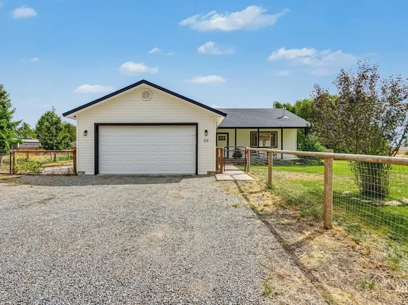 20 Janice Ln, Carey, ID 83320
