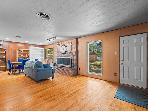 4th image of 4502 16th St