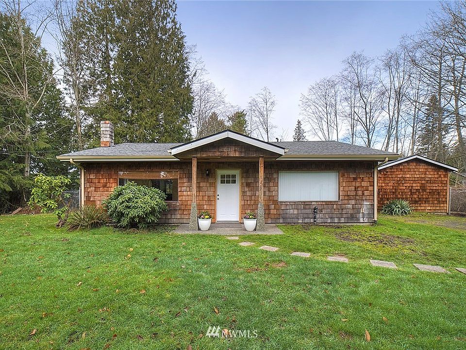 Welcome to this adorable cottage!