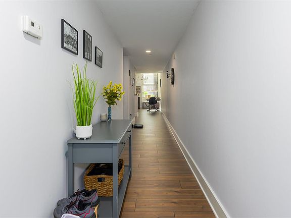 4th image of 314 N Broadway Ave Unit 508