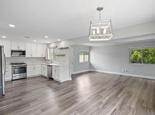 1114 Hackamore Rd, Vista, CA 92083