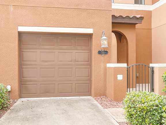 4th image of 744 Ventura Dr