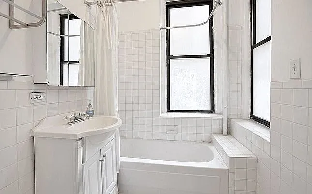 Rented by RC Realty Group of New York Inc | media 17