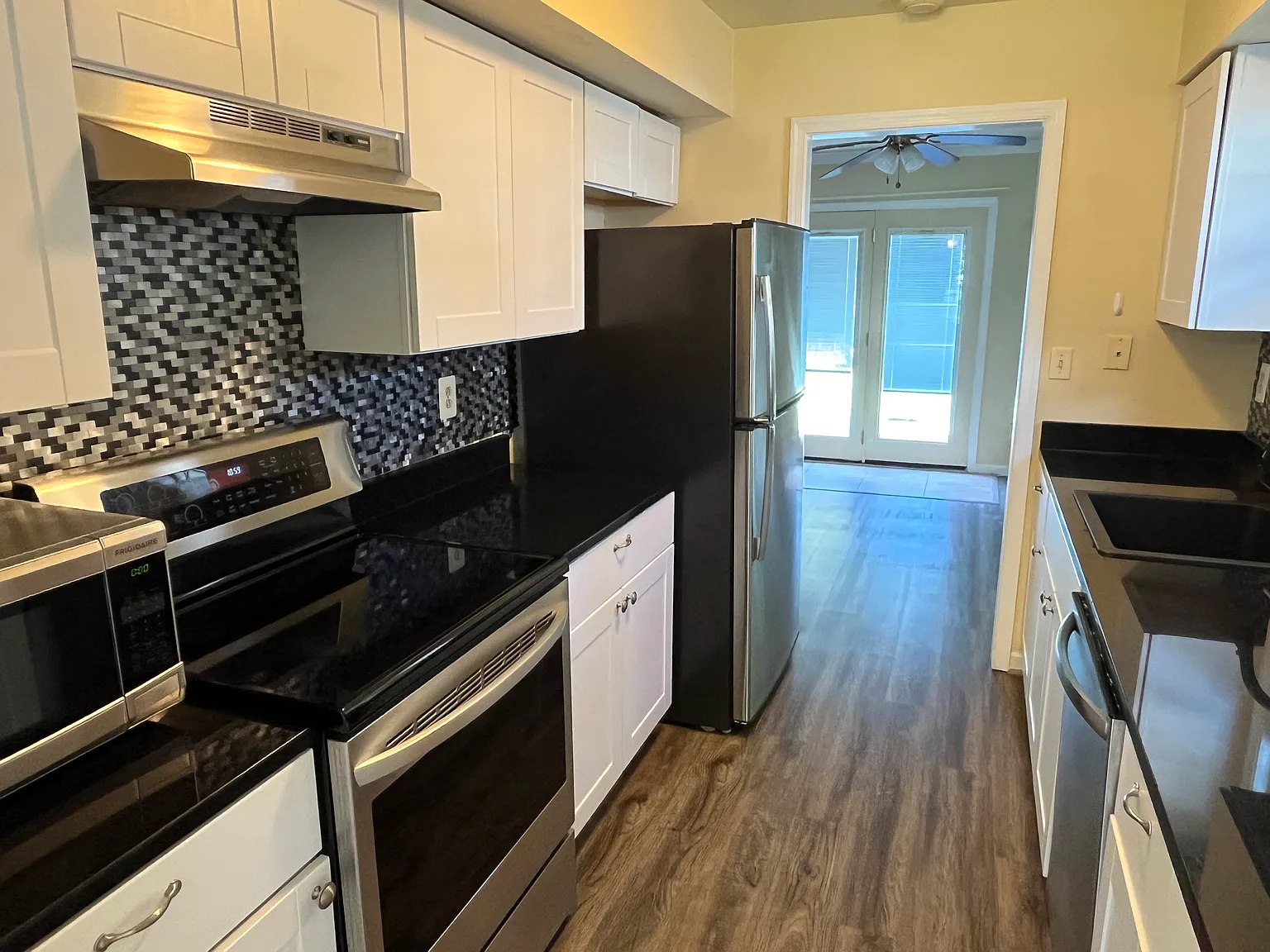 4631 Truman Ln — Photo 2