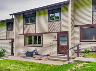 13424 Heather Hills Dr, Burnsville, MN 55337