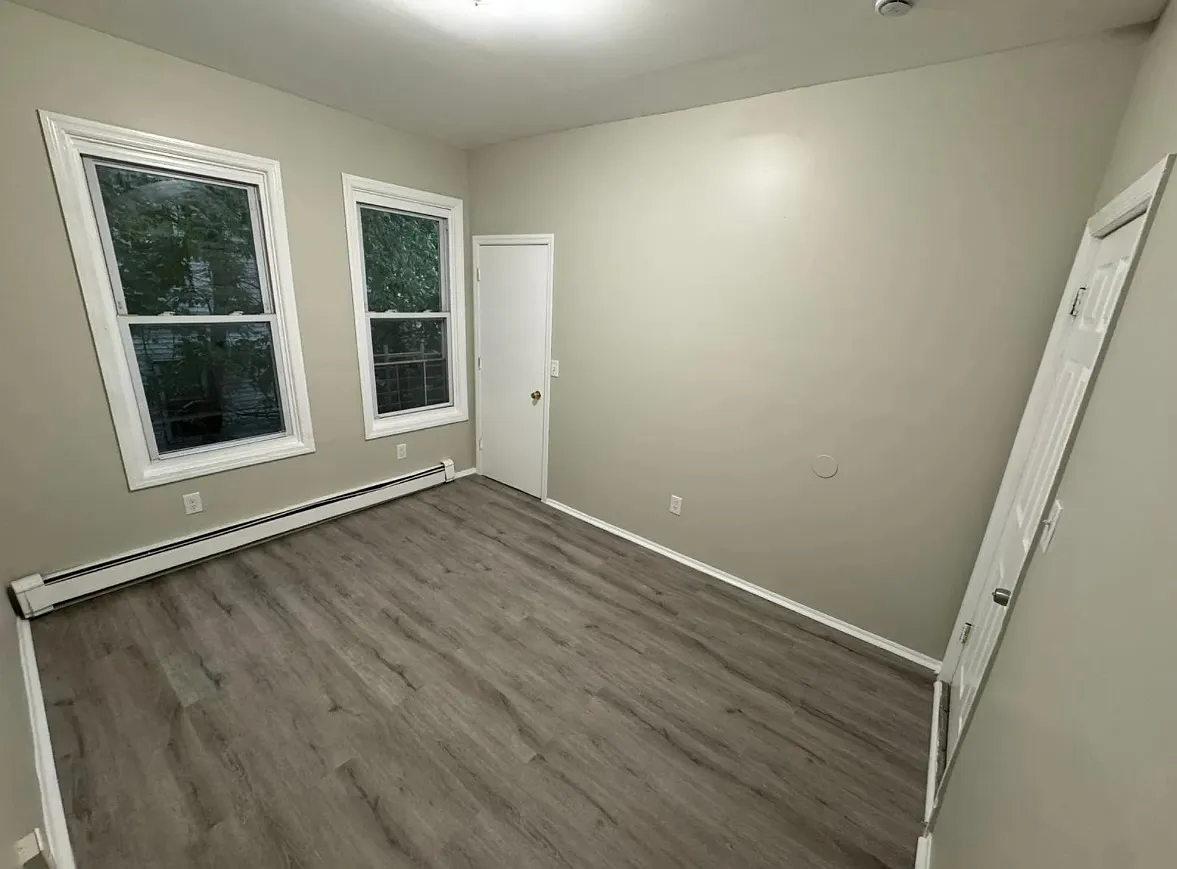 2 bed, 800 sqft, $1,750 — Photo 2