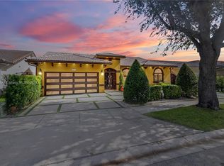8801 NW 142nd St, Miami Lakes, FL 33018