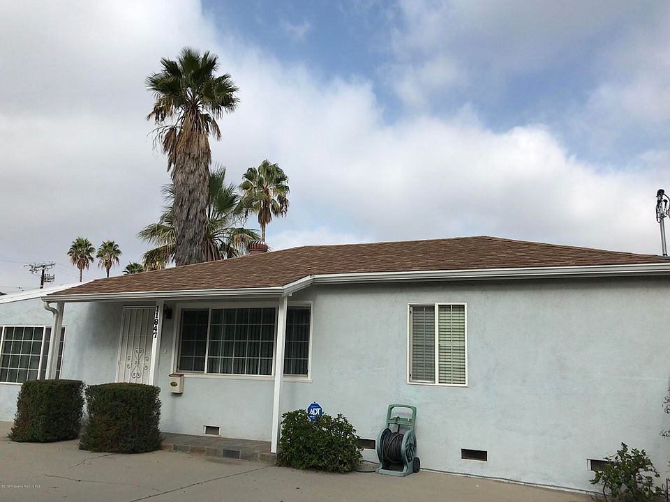 1st image of 11847 Blythe St