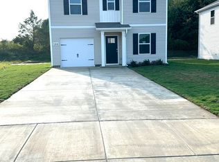 504 Cloudland Dr, Portland, TN 37148