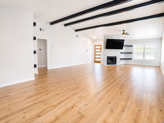 5th image of 8434 Star Creek Dr