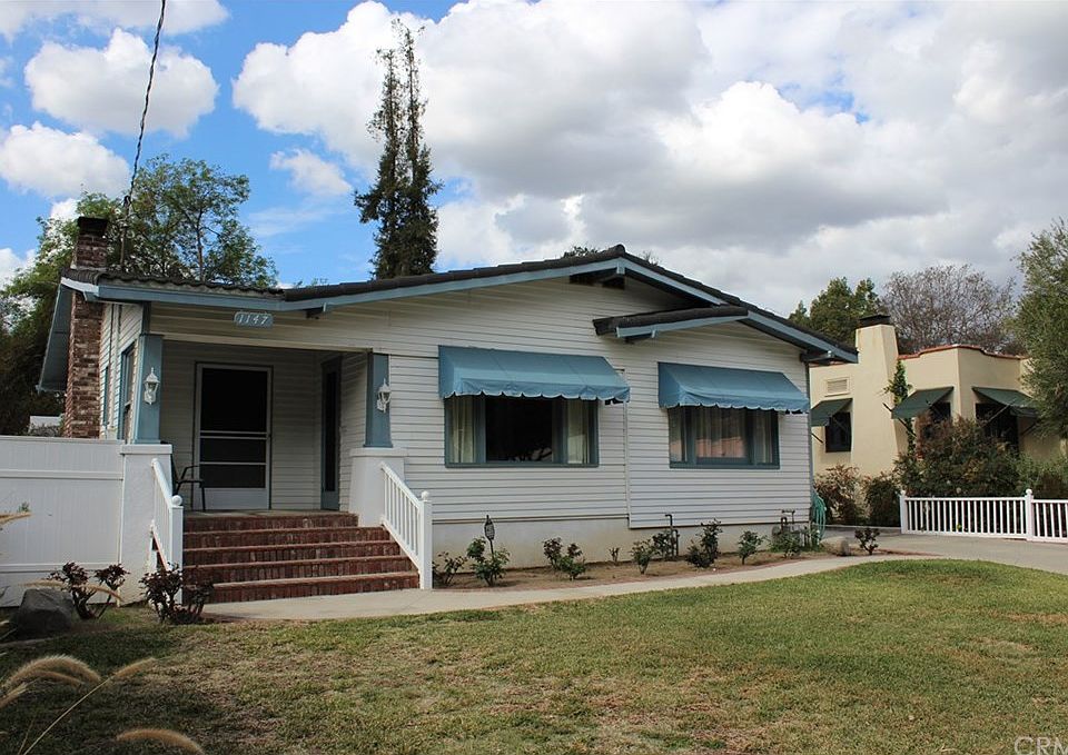 1st image of 1147 N Hudson Ave