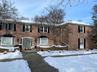 40 Sherry Rd UNIT 4, Wyoming, OH 45215