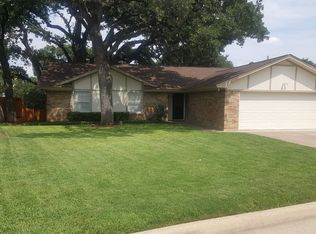 2717 Trail Oak Ct, Arlington, TX 76016