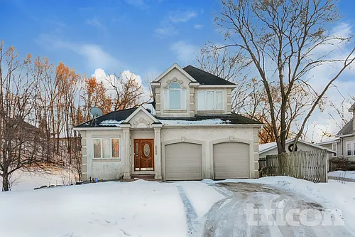2296 Highwood Ave E Photo 1