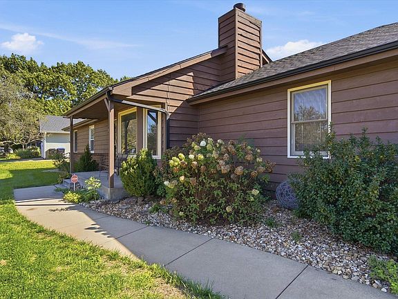 3rd image of 1629 NW 33rd Pl