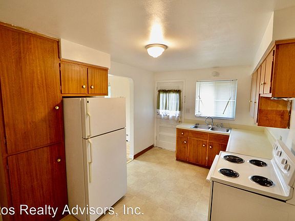 4th image of 162 S Ingalls St #10371835