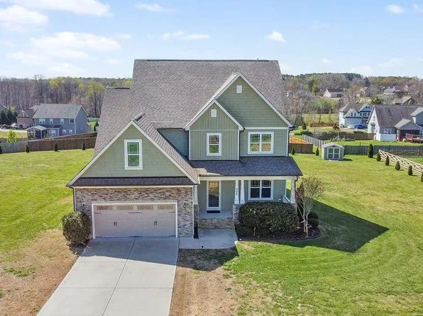 1041 Butterfly Cir, Wake Forest, NC 27587