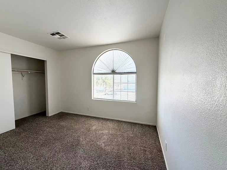 8256 Ten Gallon Ct — Photo 11