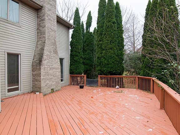 4th image of 9137 Whispering Pines Dr