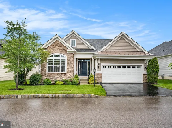 220 Magnolia St, Dresher, PA 19025