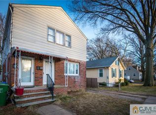 101 Lake View Blvd, Edison, NJ 08817