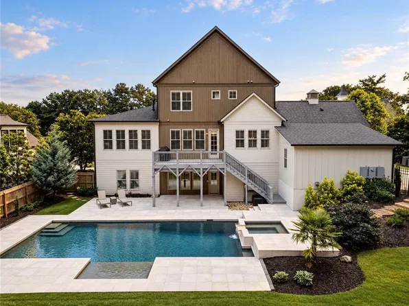 1145 Allenbrook Ln, Roswell, GA 30075