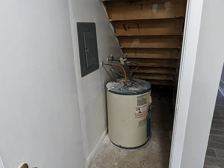 1125 Tollview Ave — Photo 3