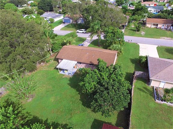 2nd image of 935 24th Ave