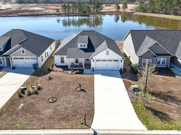 303 Palm Island Dr, Thomasville, GA 31757