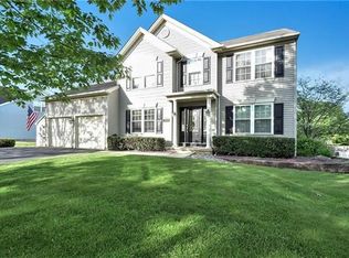385 Ramblewood Dr, Easton, PA 18040