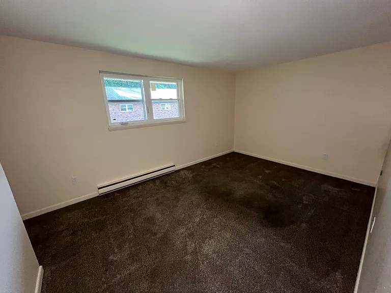 4 Culdaff St #J — Photo 11