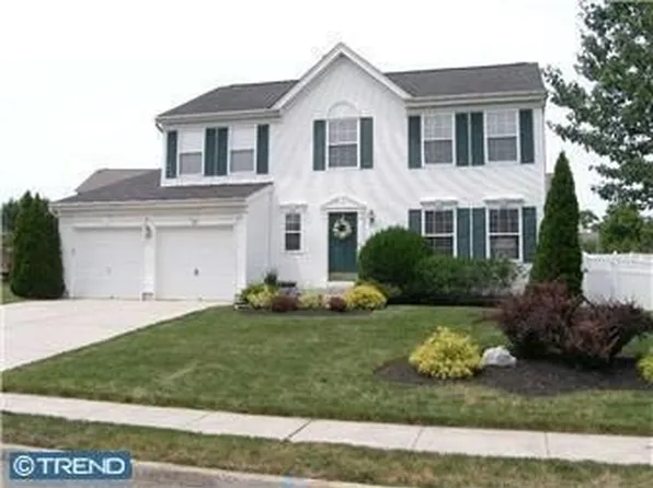 132 Voyager Dr, Deptford, NJ 08096