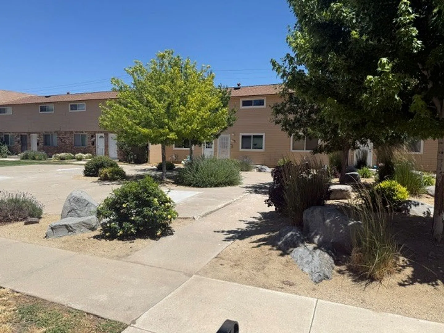 Light and Bright Two bedroom One bath Condo on the West side of Carson — Photo 1