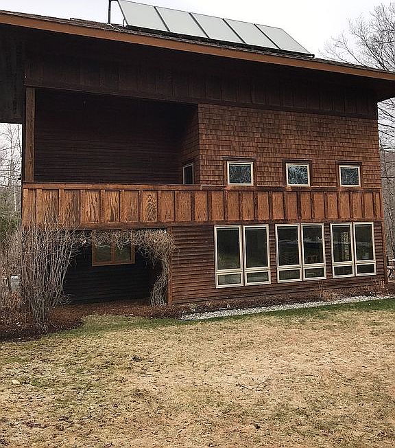 2nd image of 85 Alpine Dr